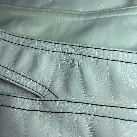 I.AM.GIA White High-Rise Faux Leather Straight Leg Pants. Size:L - Picture 15 of 16